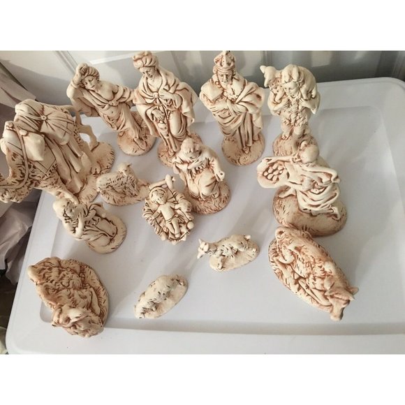 Atlantic Mold 14 Piece, Beige Ceramic Christmas‎ Nativity Scene